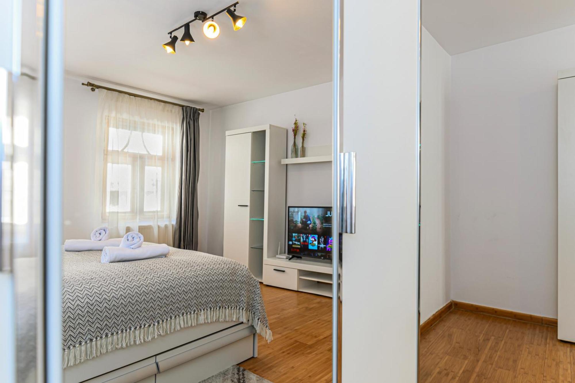 Ceahlau Cozy House With Terrace, Bbq & Free Parking 度假居 Braşov
