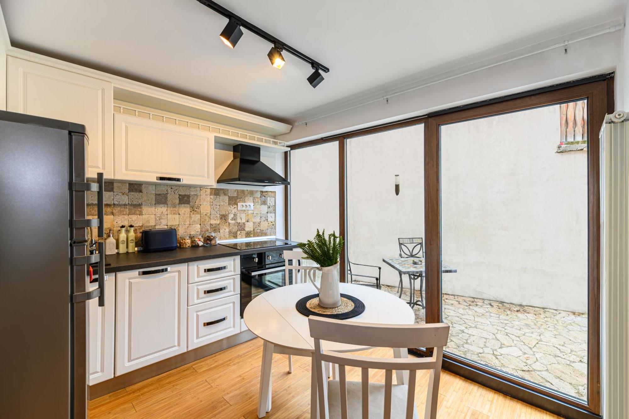 Ceahlau Cozy House With Terrace, Bbq & Free Parking