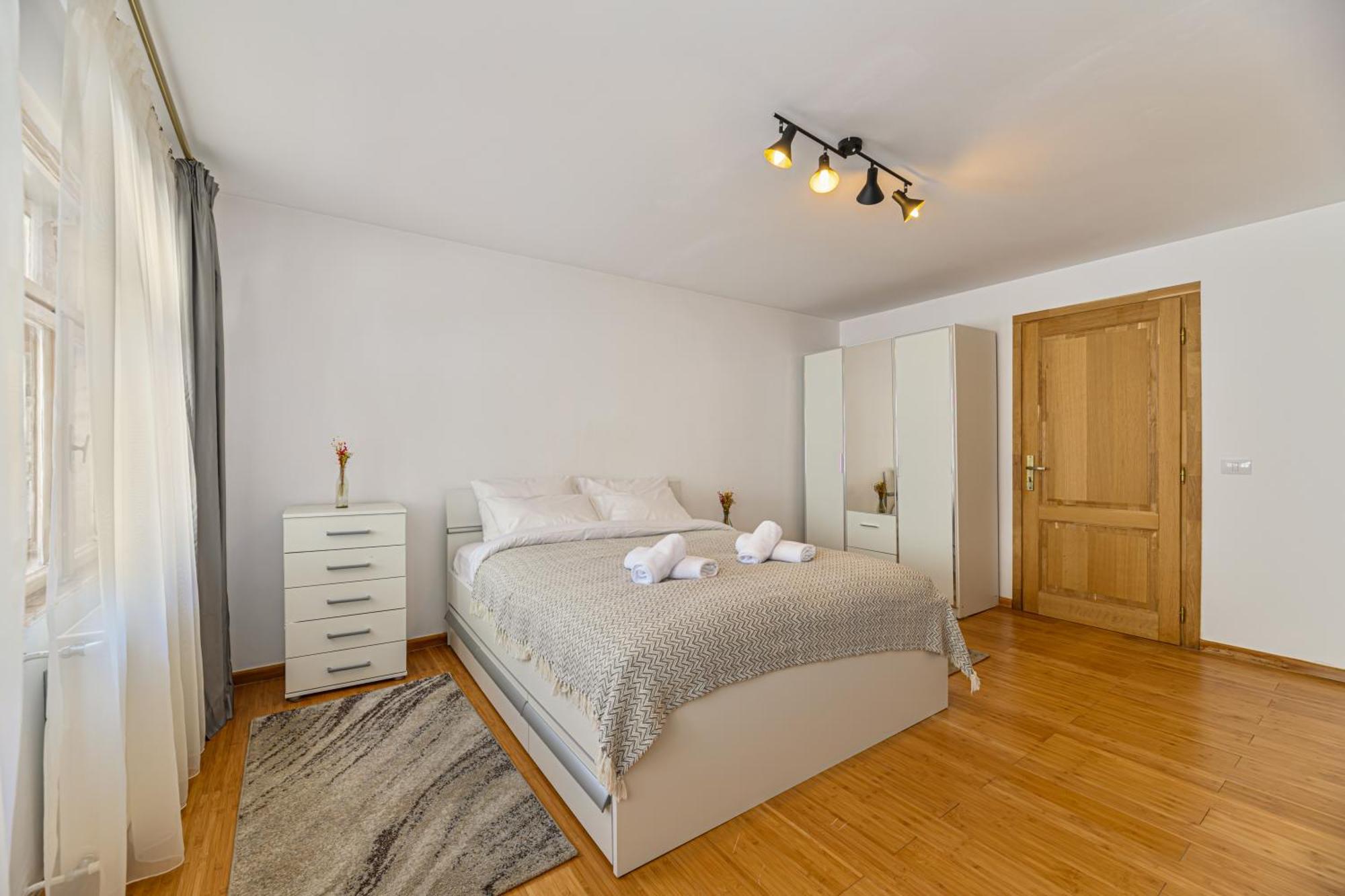 Ceahlau Cozy House With Terrace, Bbq & Free Parking 度假居 *