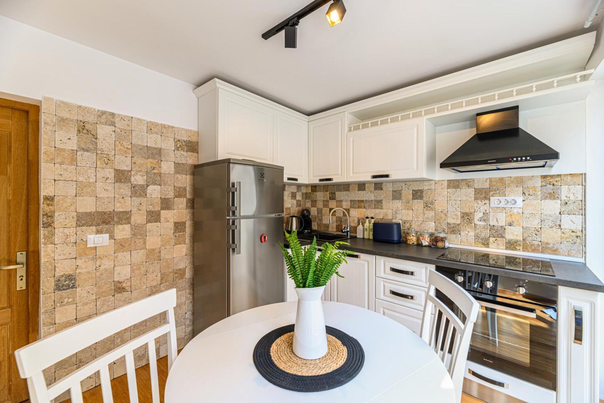 Ceahlau Cozy House With Terrace, Bbq & Free Parking